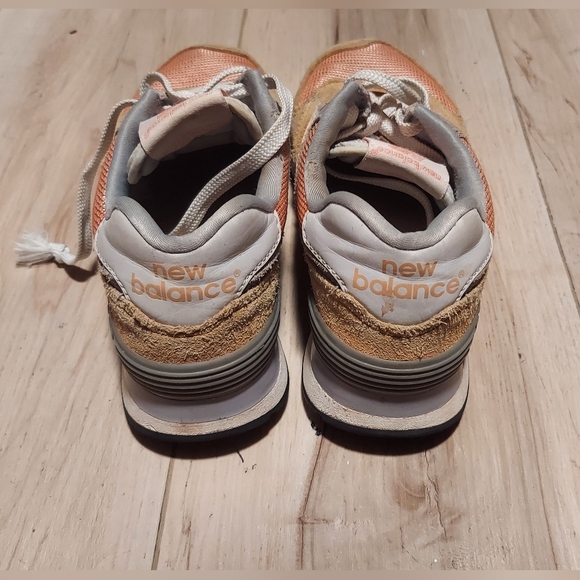 New Balance Women's Classic 574 Beige Tan - Picture 3 of 8